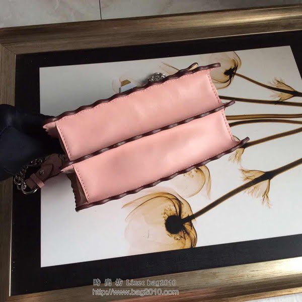 FENDI女包 經典走秀款 羅馬時尚雜誌封面主推 原版牛皮 芬迪鏈條斜挎包 2228#  fdz2041